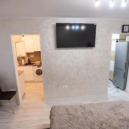 Garsoniera Central II Targu Jiu Ngoại thất bức ảnh