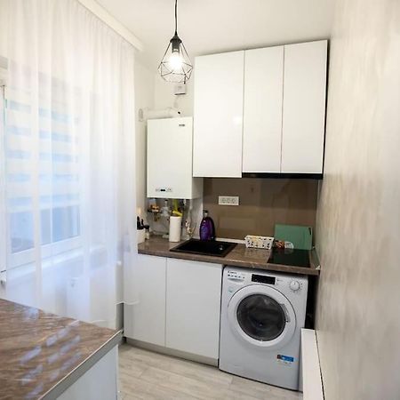 Garsoniera Central II Targu Jiu Ngoại thất bức ảnh
